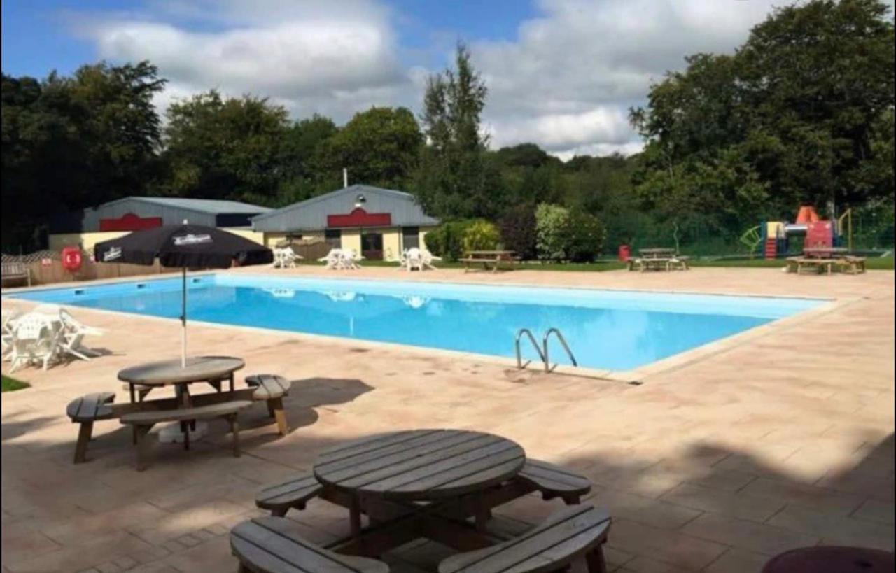 18 River View Chalet-Glan Gwna Holiday Park Caernarfon Bagian luar foto