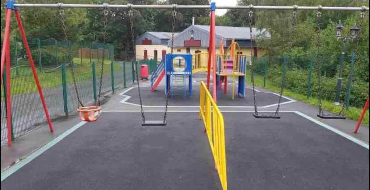 18 River View Chalet-Glan Gwna Holiday Park Caernarfon Bagian luar foto