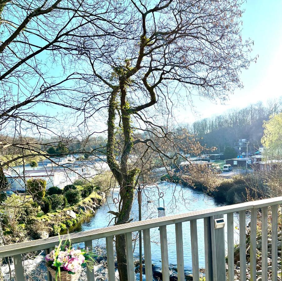 18 River View Chalet-Glan Gwna Holiday Park Caernarfon Bagian luar foto